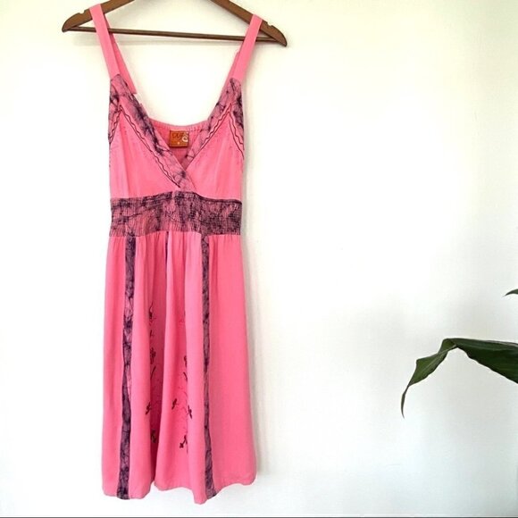 Pink mini dress  with empire waist and embroidery, sleeveless - Picture 3 of 16